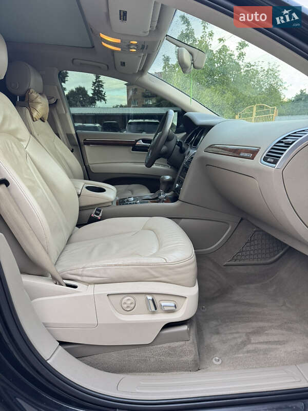 Позашляховик / Кросовер Audi Q7 2012 в Старокостянтинові