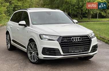 Внедорожник / Кроссовер Audi Q7 2018 в 