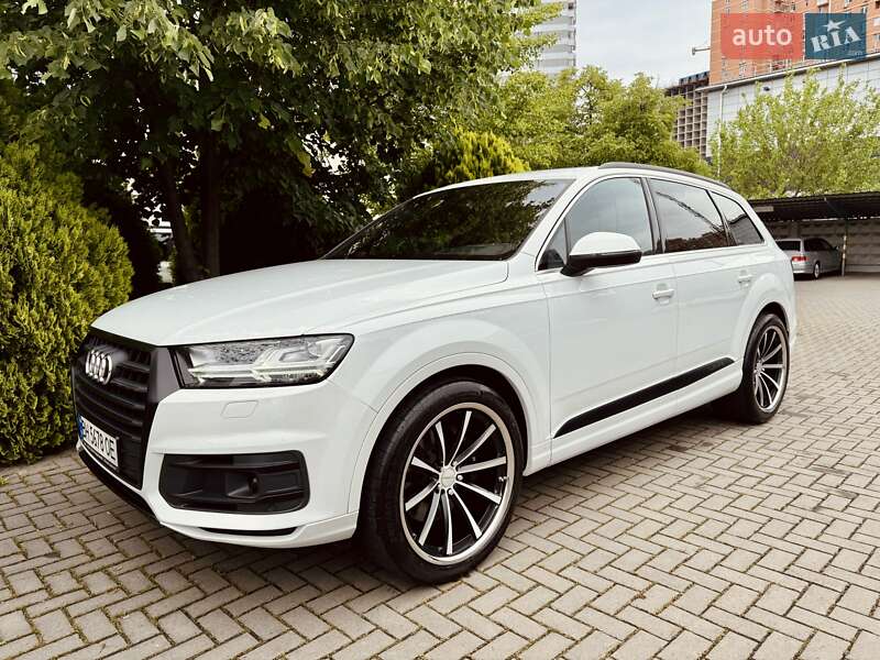 Audi Q7 2016