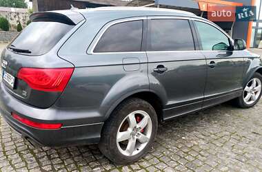 Позашляховик / Кросовер Audi Q7 2010 в 
