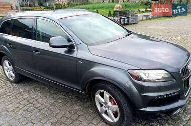 Позашляховик / Кросовер Audi Q7 2010 в 
