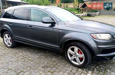 Позашляховик / Кросовер Audi Q7 2010 в 