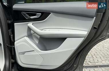 Внедорожник / Кроссовер Audi Q7 2019 в 