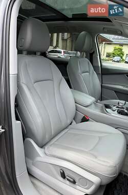 Внедорожник / Кроссовер Audi Q7 2019 в 