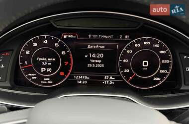 Внедорожник / Кроссовер Audi Q7 2019 в 
