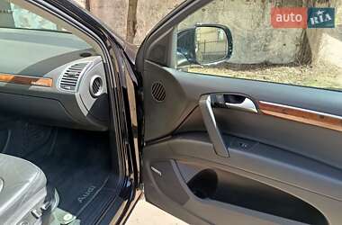 Позашляховик / Кросовер Audi Q7 2014 в 
