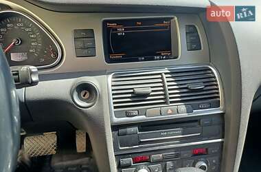 Позашляховик / Кросовер Audi Q7 2014 в 