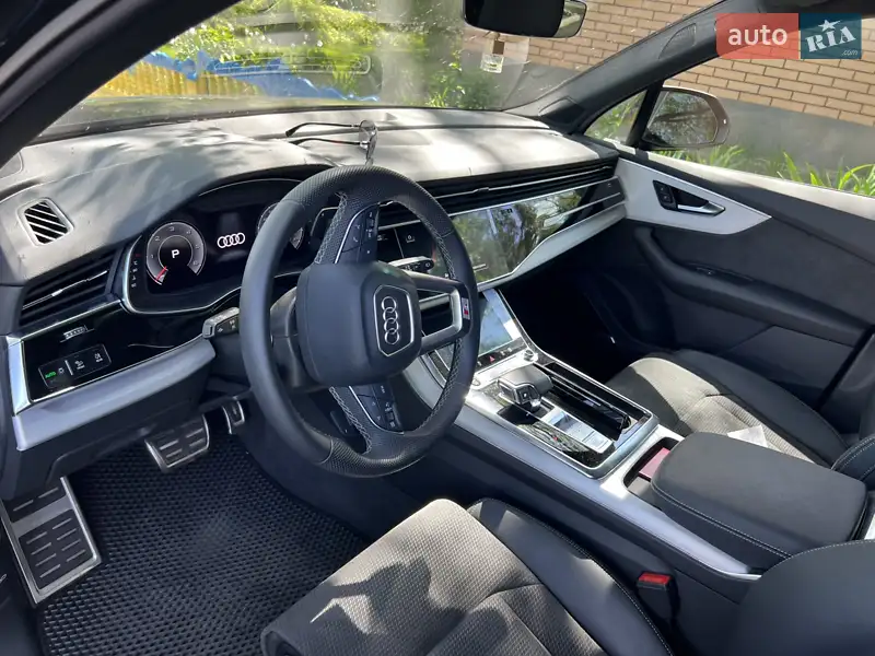 Внедорожник / Кроссовер Audi Q7 2022 в 