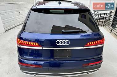 Внедорожник / Кроссовер Audi Q7 2020 в 