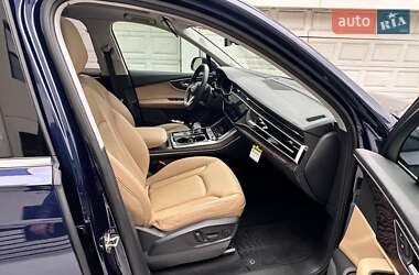 Внедорожник / Кроссовер Audi Q7 2020 в 