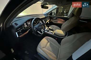 Внедорожник / Кроссовер Audi Q7 2020 в 
