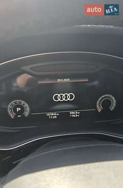 Внедорожник / Кроссовер Audi Q7 2021 в 