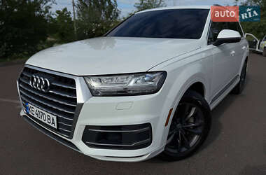 Позашляховик / Кросовер Audi Q7 2016 в 