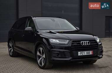 Позашляховик / Кросовер Audi Q7 2018 в Рівному