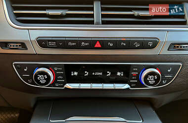 Внедорожник / Кроссовер Audi Q7 2016 в 