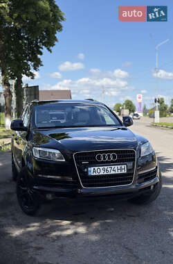 Внедорожник / Кроссовер Audi Q7 2006 в 