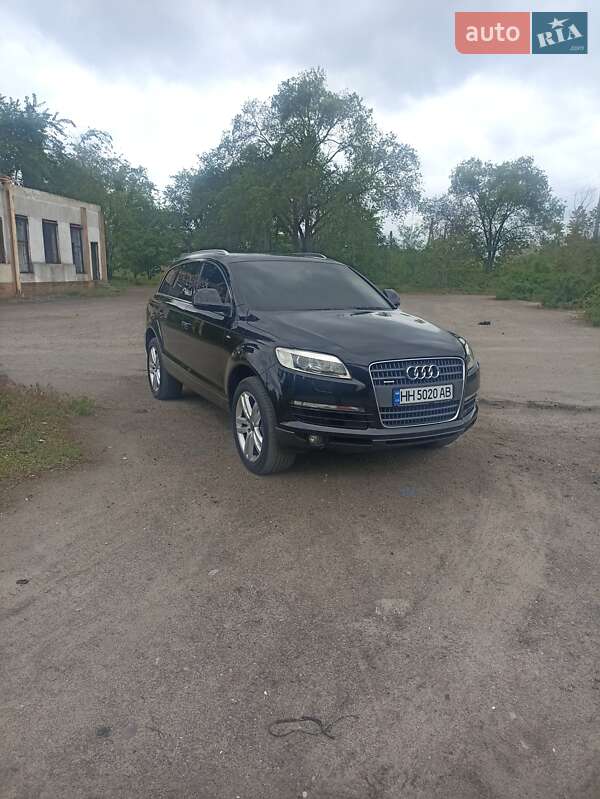 Внедорожник / Кроссовер Audi Q7 2007 в Белгороде-Днестровском