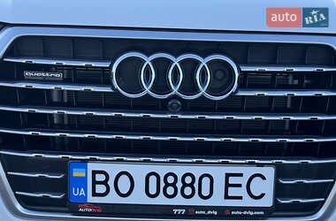 Внедорожник / Кроссовер Audi Q7 2017 в 