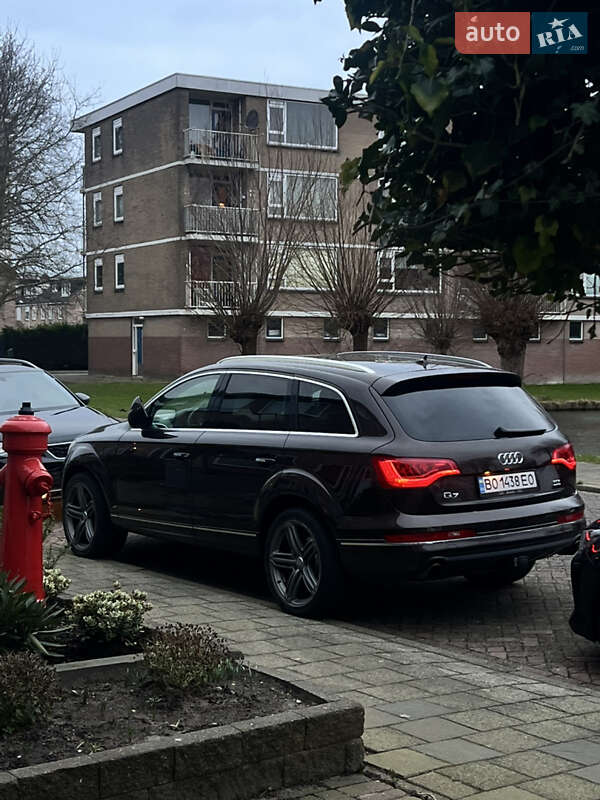 Внедорожник / Кроссовер Audi Q7 2009 в Черновцах