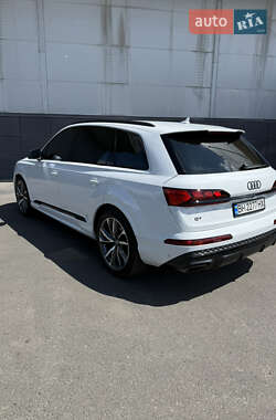 Внедорожник / Кроссовер Audi Q7 2025 в 