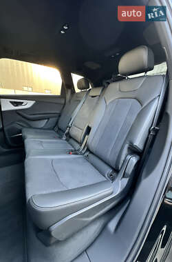 Внедорожник / Кроссовер Audi Q7 2025 в 