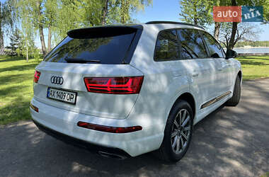 Внедорожник / Кроссовер Audi Q7 2018 в 