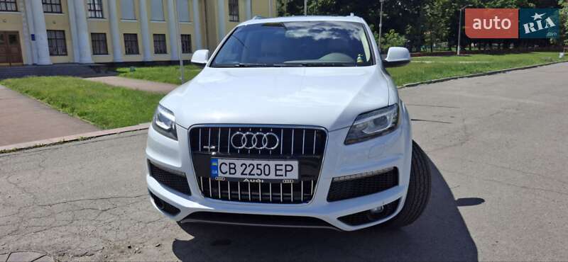 Внедорожник / Кроссовер Audi Q7 2013 в 