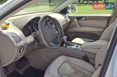 Внедорожник / Кроссовер Audi Q7 2013 в 