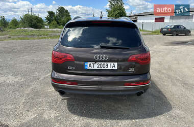 Внедорожник / Кроссовер Audi Q7 2011 в 