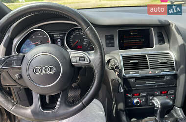 Внедорожник / Кроссовер Audi Q7 2011 в 