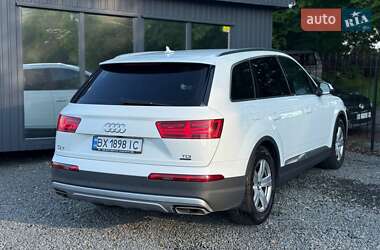 Внедорожник / Кроссовер Audi Q7 2015 в 