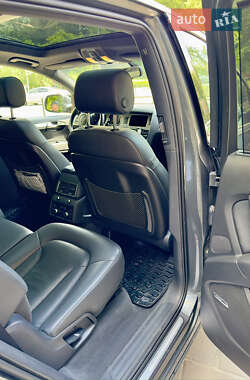 Внедорожник / Кроссовер Audi Q7 2014 в 