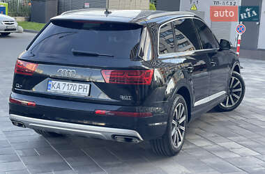 Внедорожник / Кроссовер Audi Q7 2017 в 