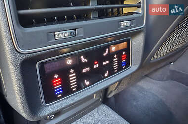 Внедорожник / Кроссовер Audi Q7 2023 в 