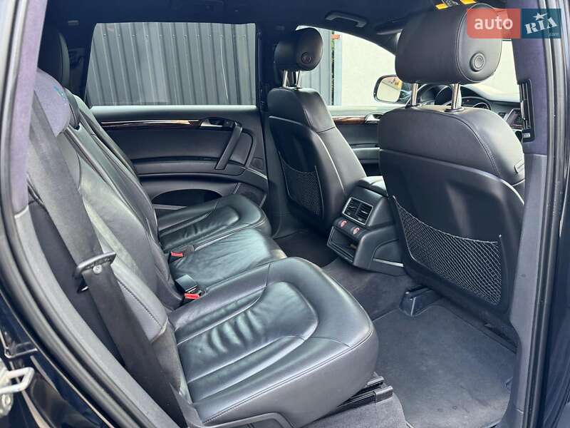Позашляховик / Кросовер Audi Q7 2011 в Полтаві