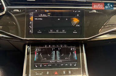 Позашляховик / Кросовер Audi Q7 2021 в 