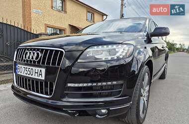 Внедорожник / Кроссовер Audi Q7 2014 в 