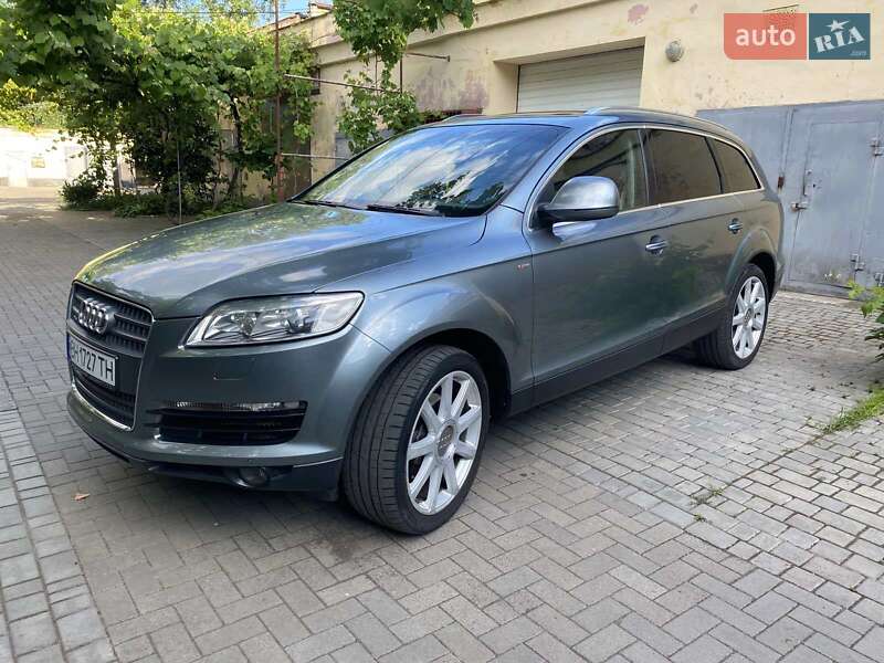Внедорожник / Кроссовер Audi Q7 2006 в Измаиле