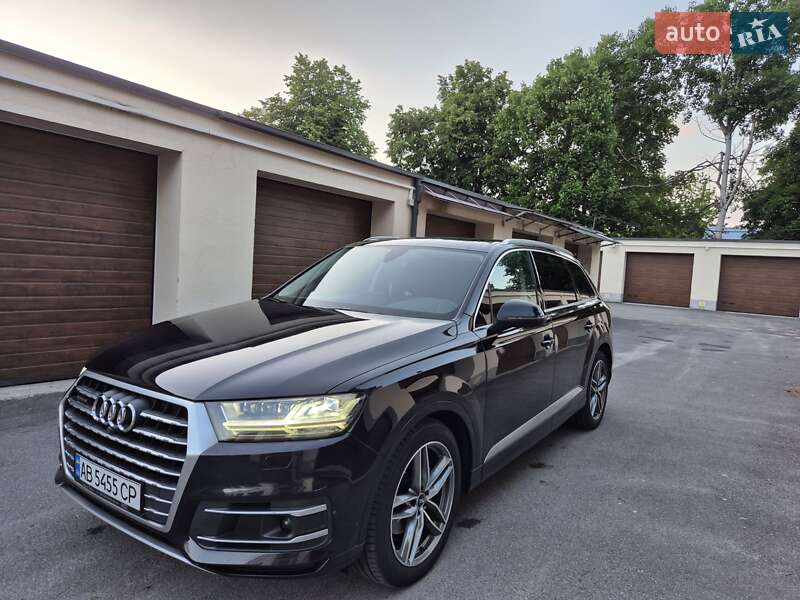 Позашляховик / Кросовер Audi Q7 2017 в Вінниці