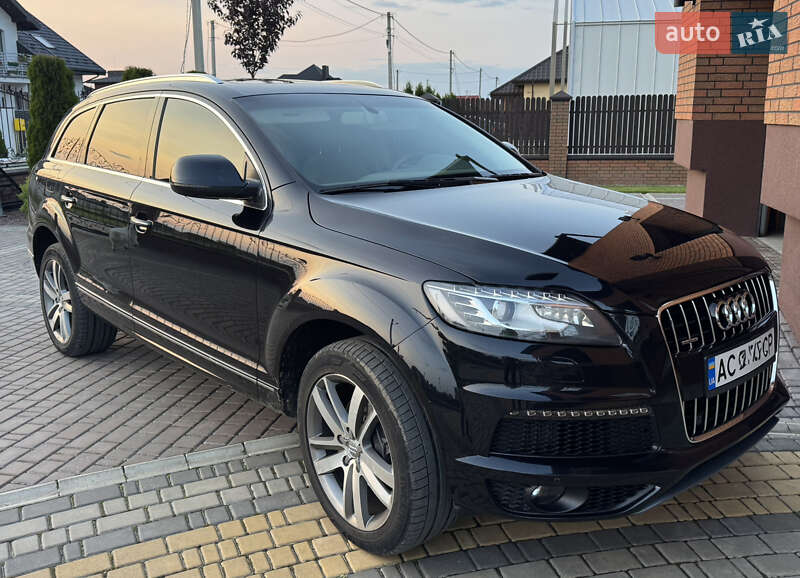 Позашляховик / Кросовер Audi Q7 2013 в Луцьку