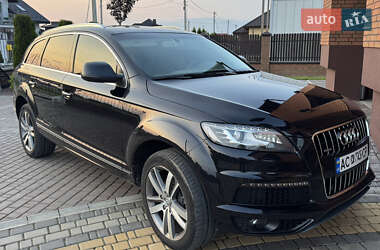 Внедорожник / Кроссовер Audi Q7 2013 в 