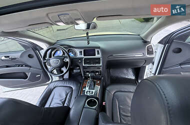 Позашляховик / Кросовер Audi Q7 2014 в 