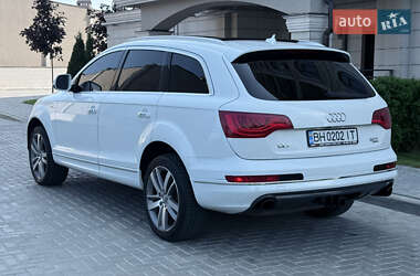 Позашляховик / Кросовер Audi Q7 2014 в 