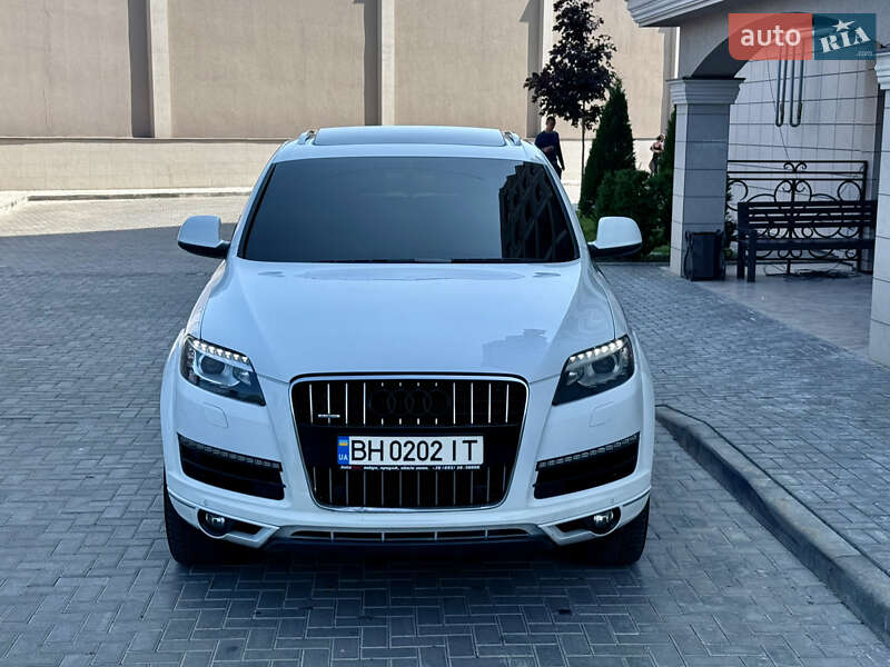 Внедорожник / Кроссовер Audi Q7 2014 в Одессе