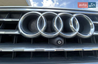 Внедорожник / Кроссовер Audi Q7 2015 в 