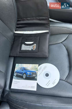 Внедорожник / Кроссовер Audi Q7 2015 в 