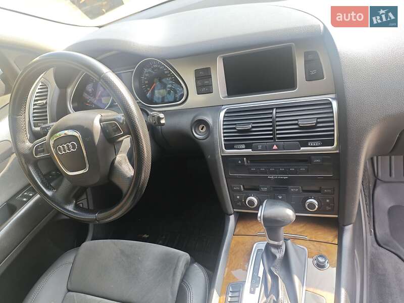 Внедорожник / Кроссовер Audi Q7 2008 в Чернигове