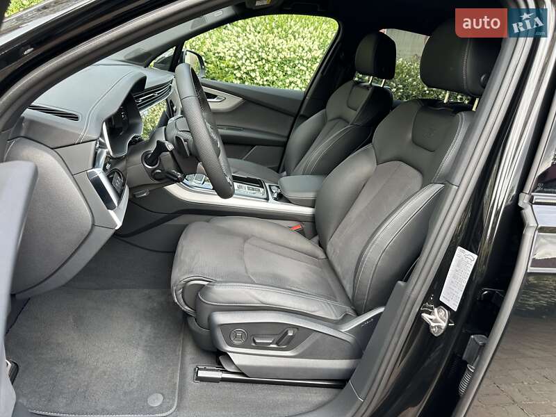 Внедорожник / Кроссовер Audi Q7 2024 в Киеве