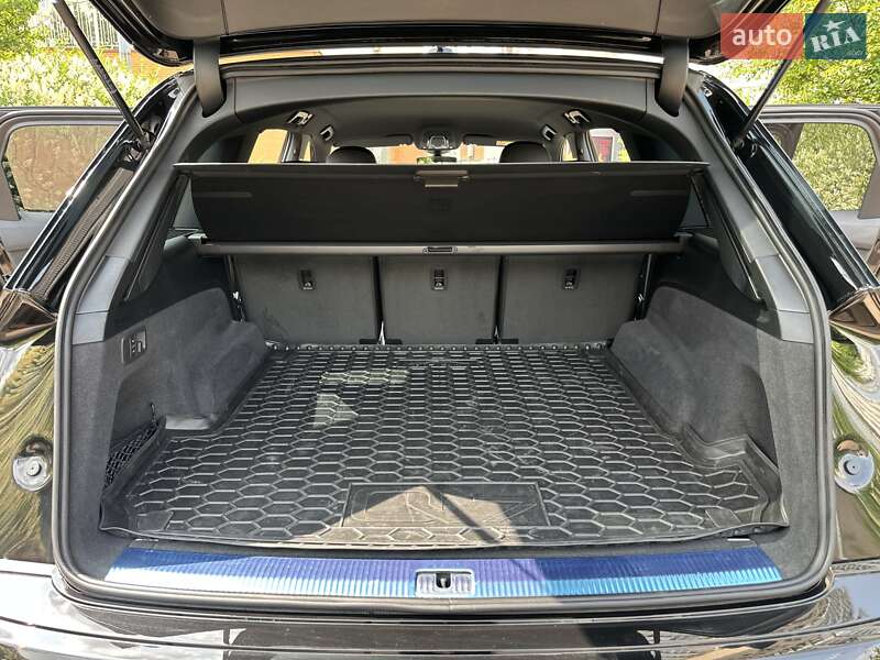 Внедорожник / Кроссовер Audi Q7 2024 в Киеве