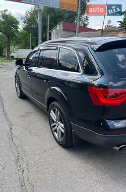 Внедорожник / Кроссовер Audi Q7 2006 в 